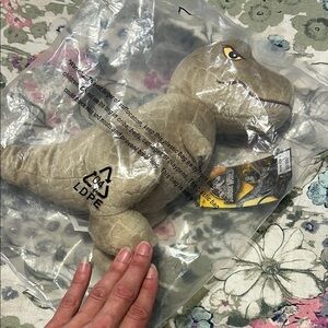 SOLD!! NWT Jurassic